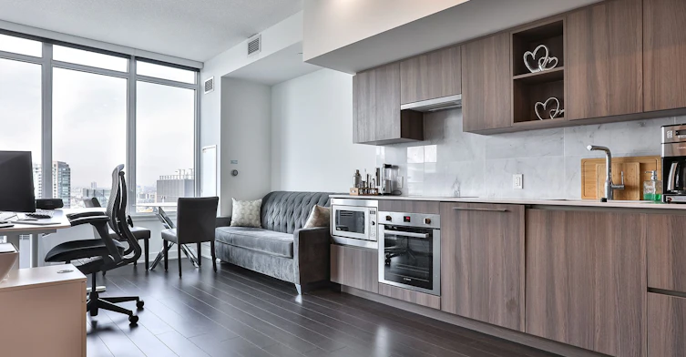 3715-19 Bathurst Street, Toronto, ON, M5V 0R9 - 2