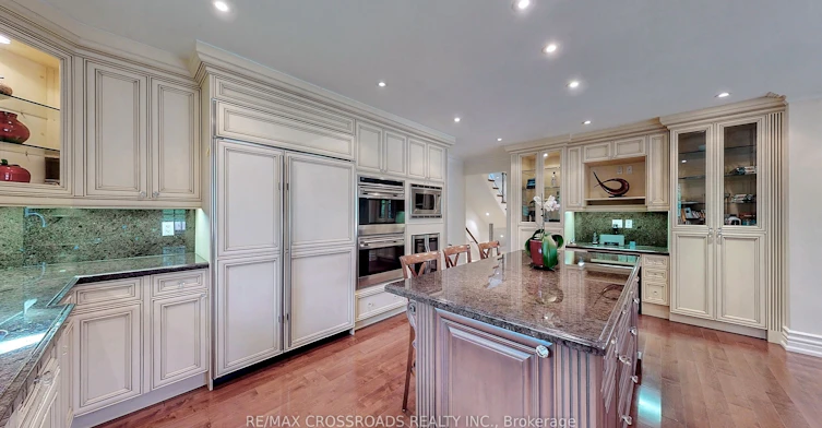 9 Daleberry Place, Toronto, ON, M3B 2A5 - 24