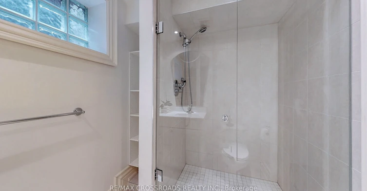 9 Daleberry Place, Toronto, ON, M3B 2A5 - 35