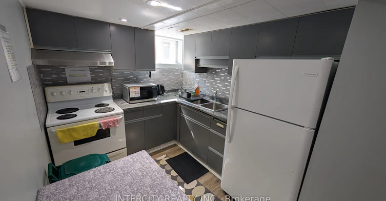 Room 3-56 Caracas Road, Toronto, ON, M2K 1B1