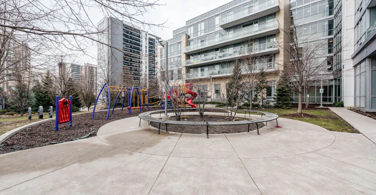 2302-62 Forest Manor Road, Toronto, ON, M2J 0B6 - 30