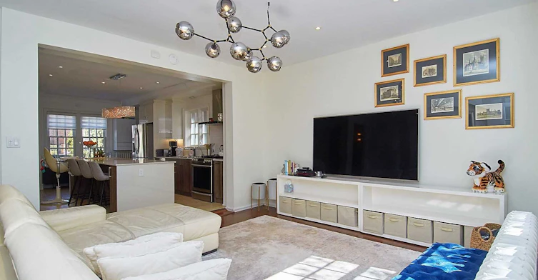 63 Highland Avenue, Toronto, ON, M4W 2A2 - 11