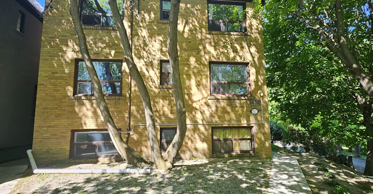 3-450 Arlington Avenue, Toronto, ON, M6C 3A2 - 2