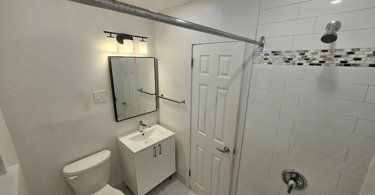 3-450 Arlington Avenue, Toronto, ON, M6C 3A2 - 13