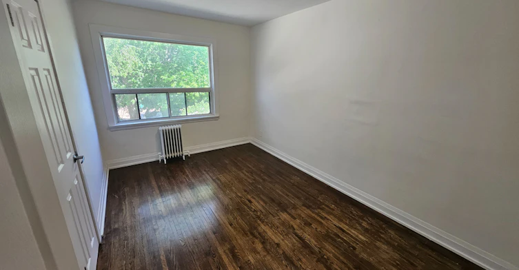 3-450 Arlington Avenue, Toronto, ON, M6C 3A2 - 8