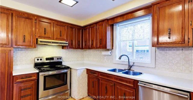 261 Betty Ann Drive, Toronto, ON, M2R 1A9 - 7