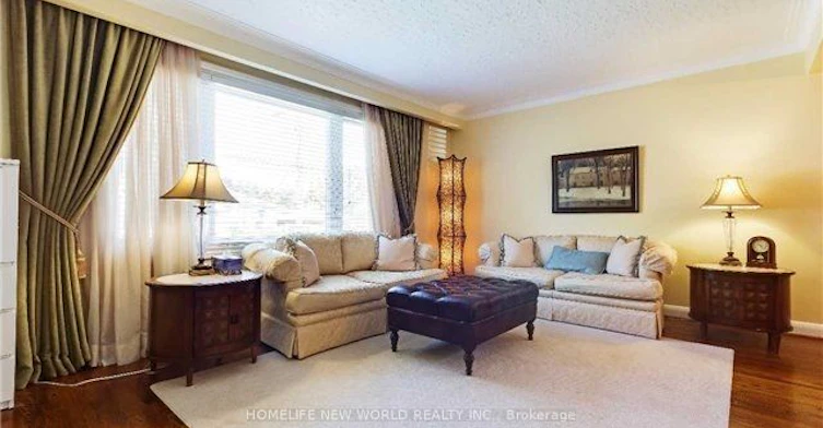 261 Betty Ann Drive, Toronto, ON, M2R 1A9 - 4