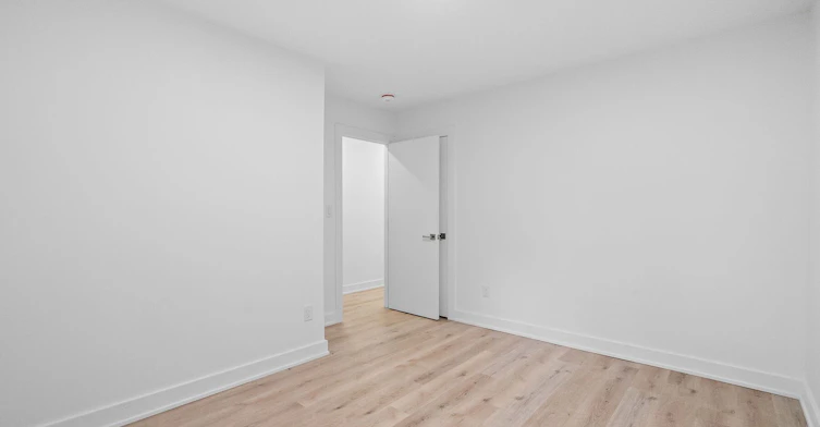Main-28 Strathgowan Avenue, Toronto, ON, M4N 1B9 - 6