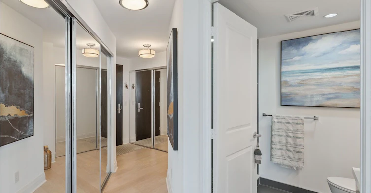 2704-65 St. Mary Street, Toronto, ON, M5S 0A6 - 24