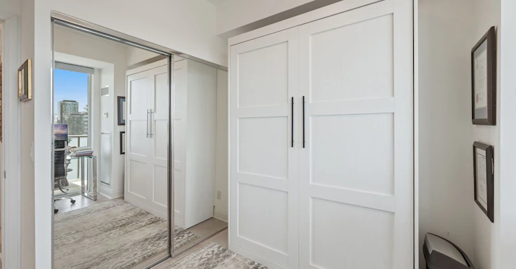 2704-65 St. Mary Street, Toronto, ON, M5S 0A6 - 21