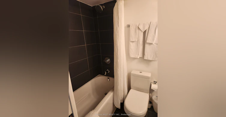 1616-155 Yorkville Avenue, Toronto, ON, M5R 0B4 - 7