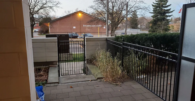 116-21 Clairtrell Road, Toronto, ON, M2N 0G8 - 2
