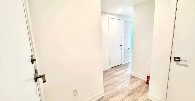 2201-82 Dalhousie Street, Toronto, ON, M5B 0C5 - 9