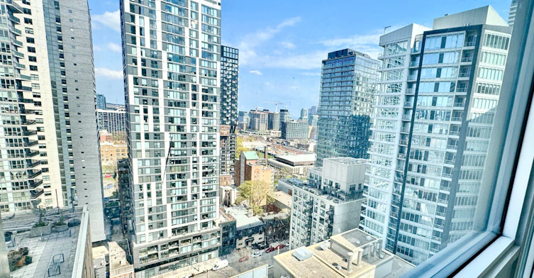 2201-82 Dalhousie Street, Toronto, ON, M5B 0C5