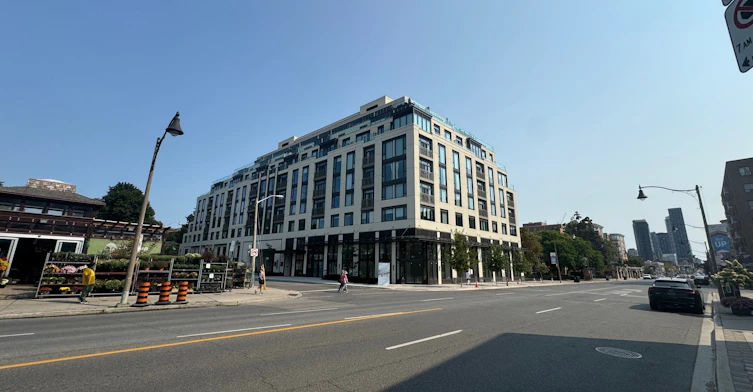 324-3 Strathgowan Avenue, Toronto, ON, M4N 1B8 - 2