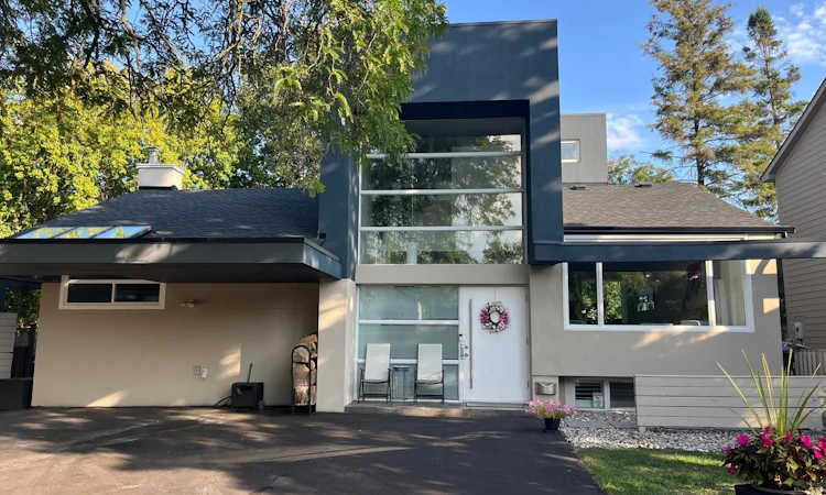 90 Berkinshaw Crescent
