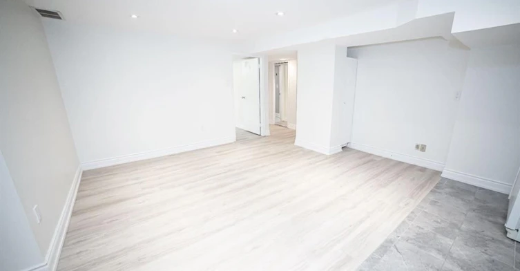 Bsmt-550 Glencairn Avenue, Toronto, ON, M6B 1Z4 - 5