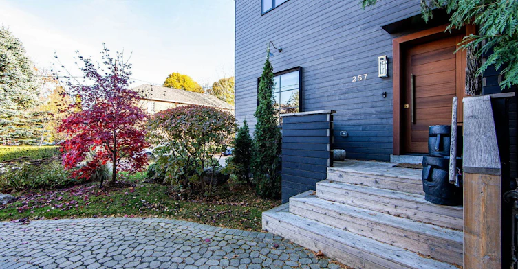 257 Manor Road E, Toronto, ON, M4S 1S1 - 2