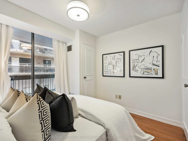 201-212 St. George Street, Toronto, ON, M5R 2N5 - 23