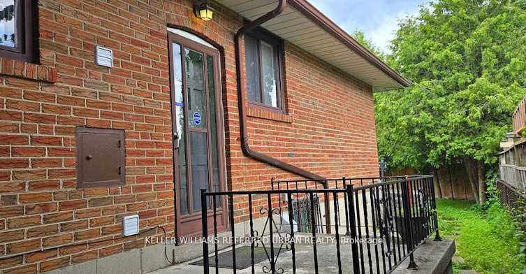 Bsmt-49 Halkin Crescent, Toronto, ON, M4A 1M8 - 11