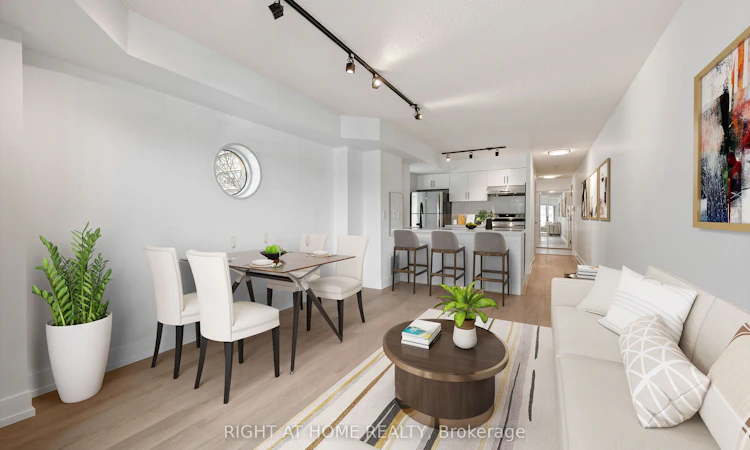 219-600 Queens Quay