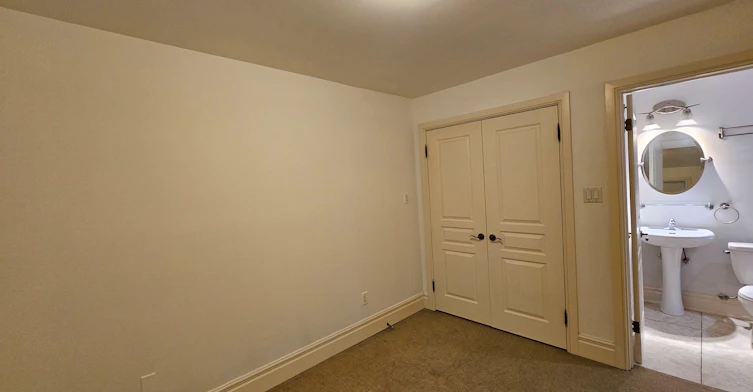 Basement 2-22 Roberta Drive, Toronto, ON, M6A 2J5 - 3