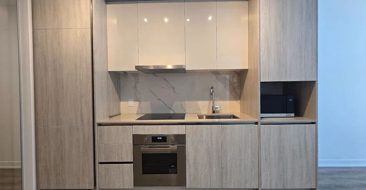 1011-180 Front Street E, Toronto, ON, M5A 0A9 - 8