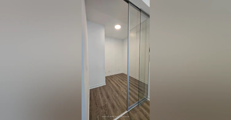 1011-180 Front Street E, Toronto, ON, M5A 0A9 - 10