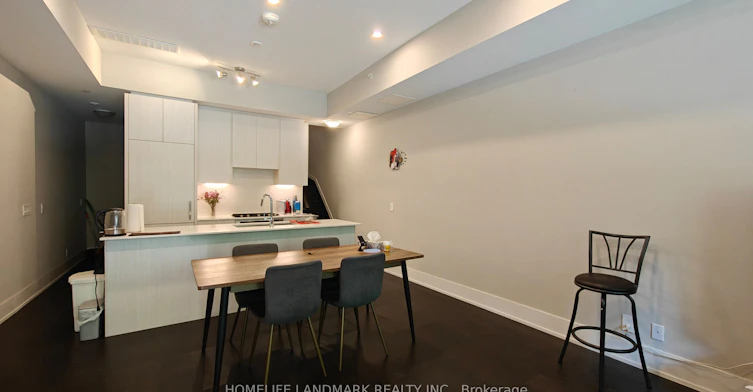 Th #7-165 Pears Avenue, Toronto, ON, M5R 0C1 - 4