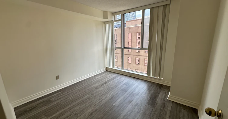 1503-736 Bay Street, Toronto, ON, M5G 2M4 - 5