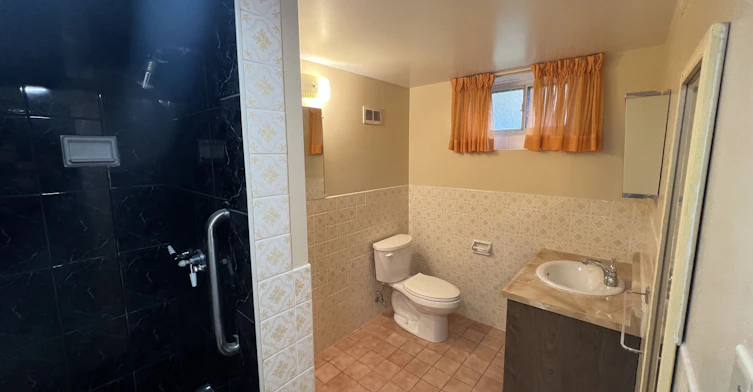 9 Dewlane Drive, Toronto, ON, M2R 2P7 - 5