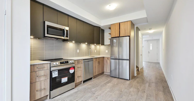 72 Turtle Island Road, Toronto, ON, M6A 0G2 - 7