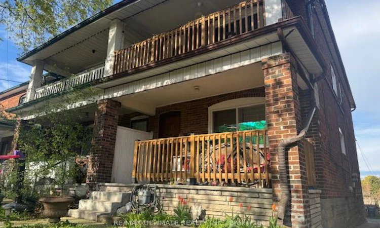 127 Robina Avenue