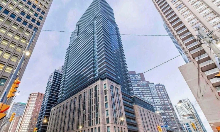 2907-955 Bay Street