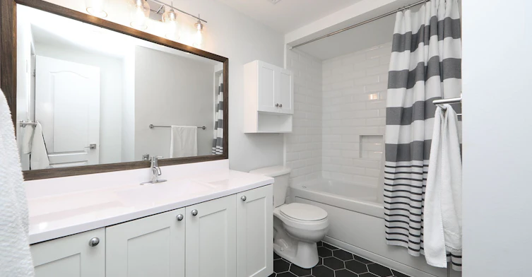 Th 10-78 Carr Street, Toronto, ON, M5T 1B7 - 20