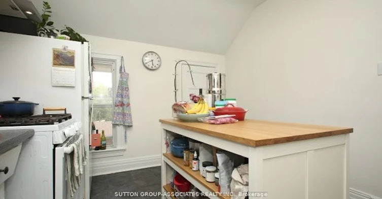 2nd Fl.-738 Shaw Street, Toronto, ON, M6G 3L7 - 8