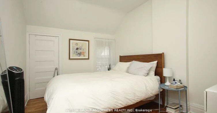 2nd Fl.-738 Shaw Street, Toronto, ON, M6G 3L7 - 10