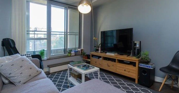 220-23 Glebe Road W, Toronto, ON, M5P 0A1 - 2