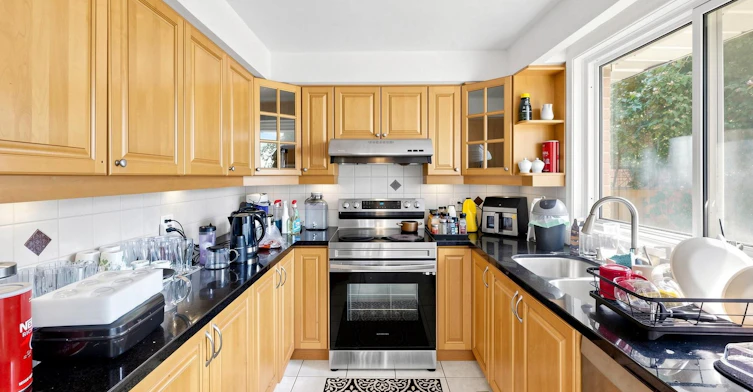 32 Wycliffe Crescent, Toronto, ON, M2K 1V6 - 15