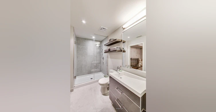 TH24-30 Nelson Street, Toronto, ON, M5V 0H5 - 30
