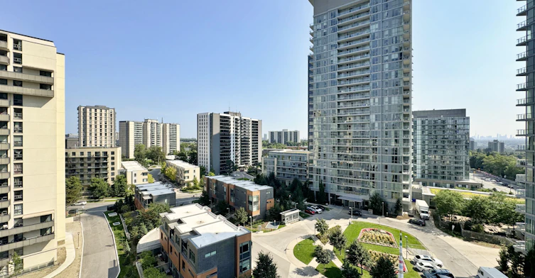 803-70 Forest Manor Road, Toronto, ON, M2J 0A9