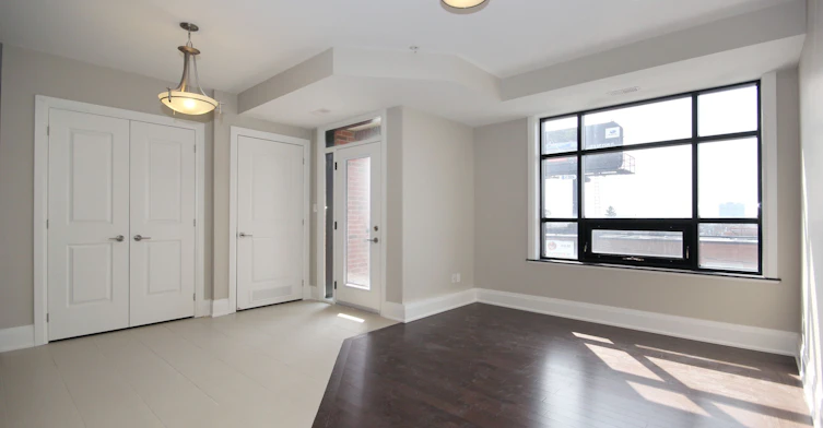 502-458 Oakwood Avenue, Toronto, ON, M6E 2W6 - 4