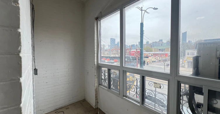 #B-324 Spadina Avenue, Toronto, ON, M5T 2E7 - 8