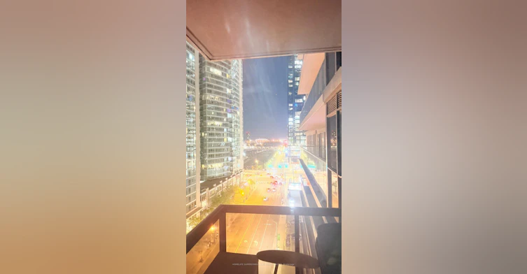 906-352 Front Street W, Toronto, ON, M5V 0K3