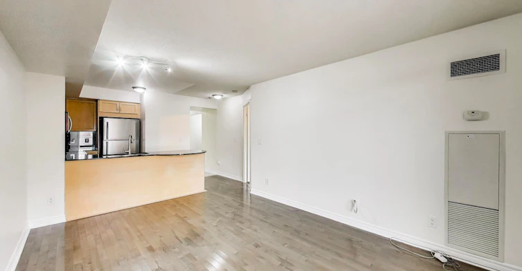 #203-18 Kenaston Gardens, Toronto, ON, M2K 3C7