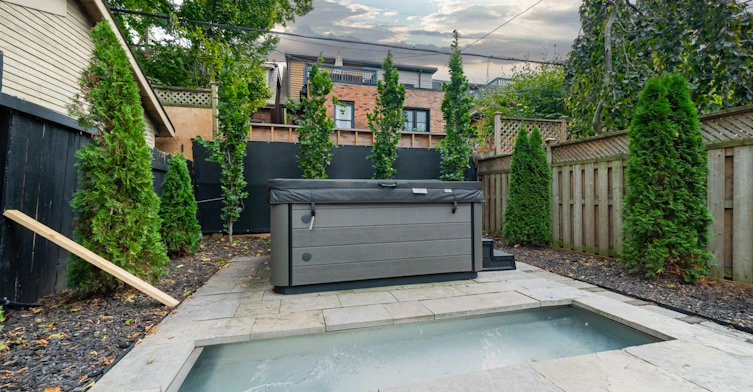 43 Bernard Avenue, Toronto, ON, M5R 1R3 - 42