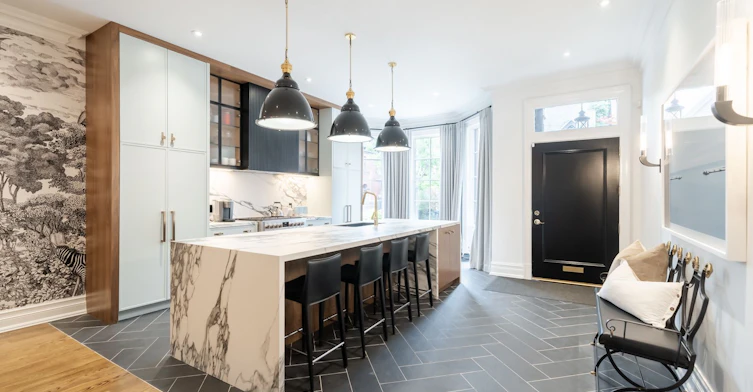 43 Bernard Avenue, Toronto, ON, M5R 1R3 - 2
