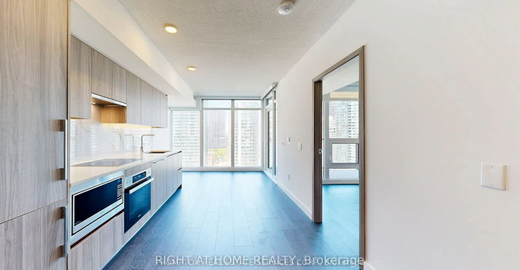 2815-1 Concord Cityplace Way, Toronto, ON, M5V 0X3 - 15