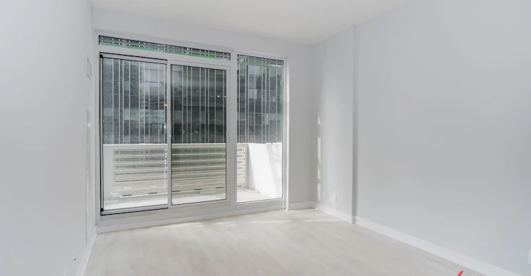 611-2221 Yonge Street, Toronto, ON, M4S 0B8 - 2