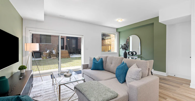 Laneway-447 Lansdowne Avenue, Toronto, ON, M6H 3Y2 - 2